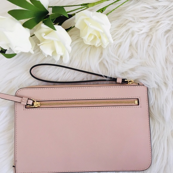 Kate Spade wristlet - Picture 2 of 3